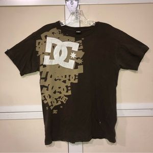 #1380 DC brown short sleeve TShirt vintage graphic Med